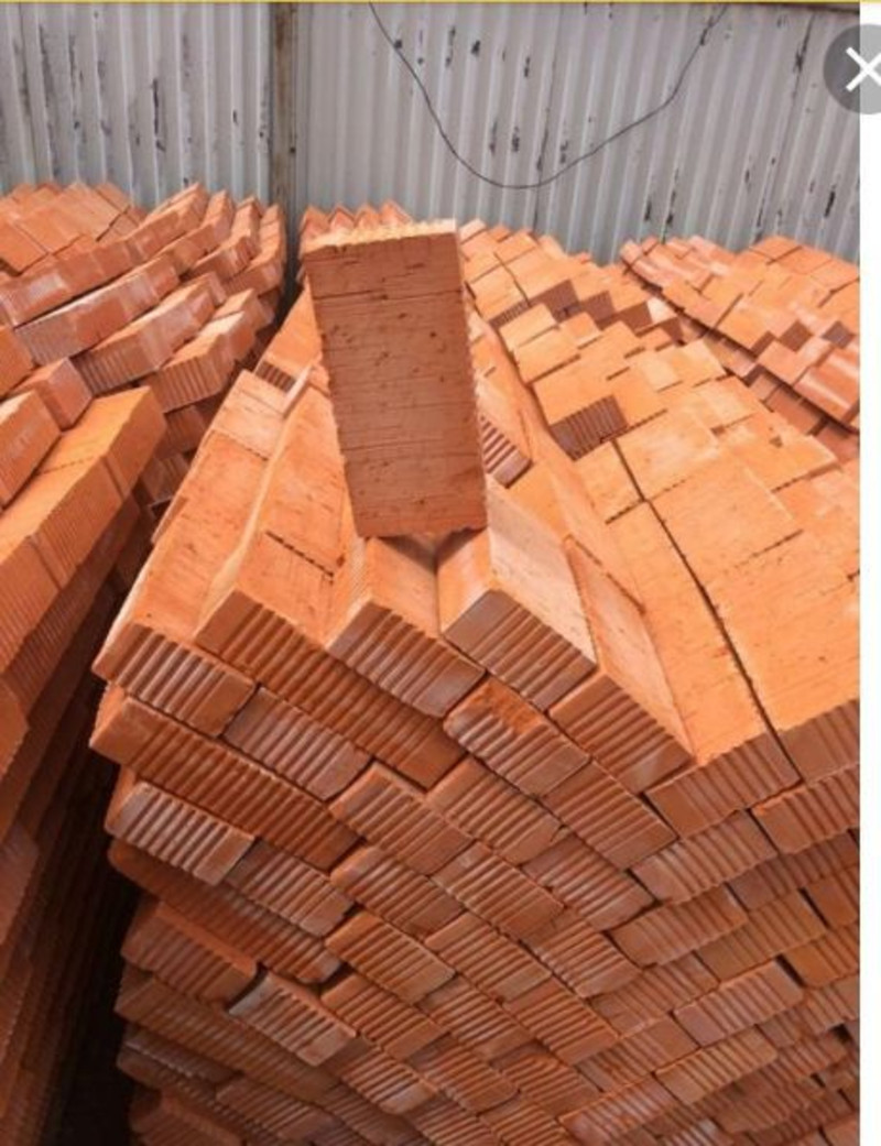 Деревянный кирпич для строительства