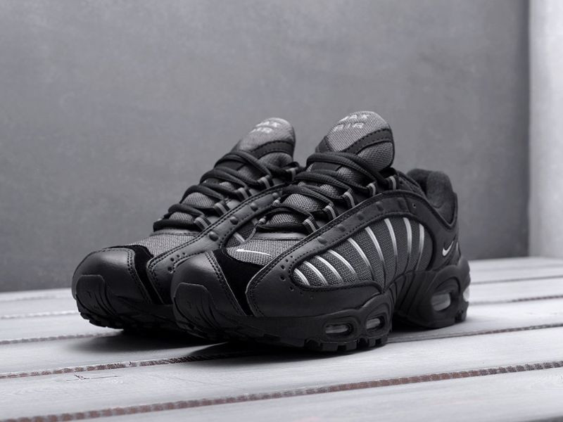 air max tailwind all black