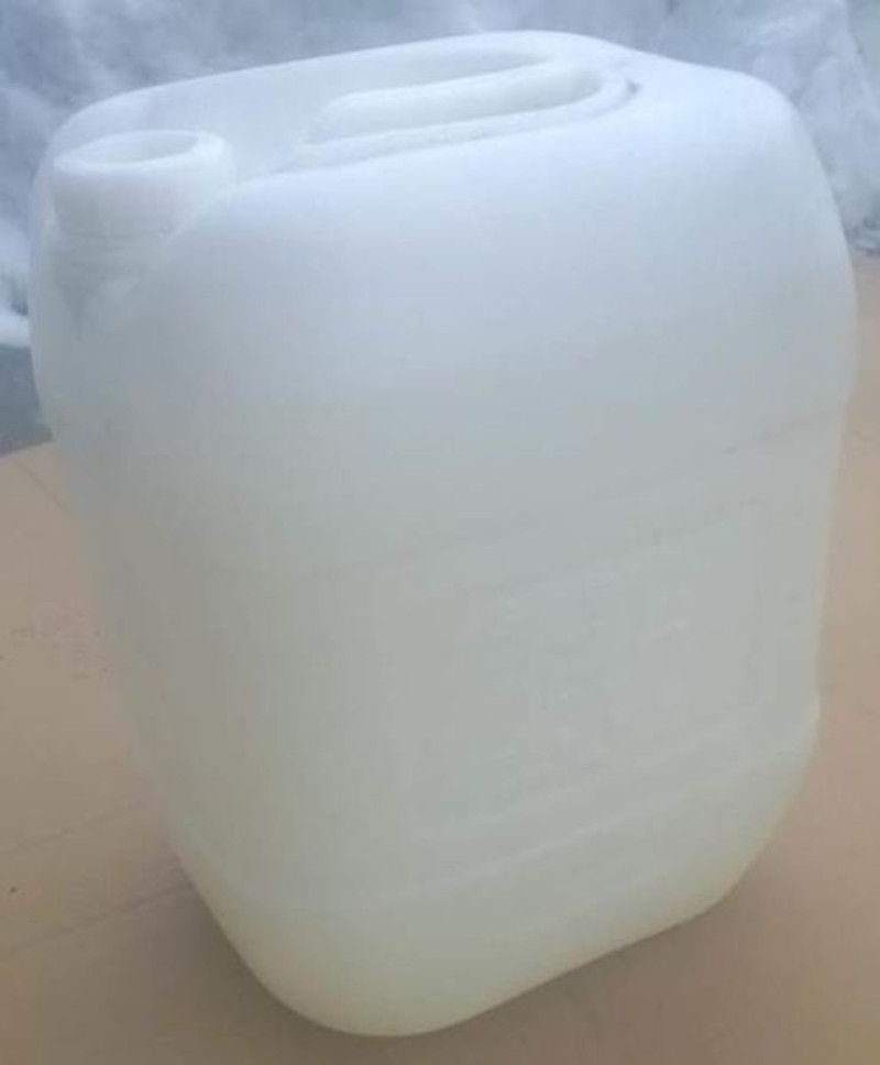 Масло в бочках. Бутилгликоль (растворитель). Канистра с кислотой. Бочка тринити 120 л для холодных пищевых. Юникемикл.